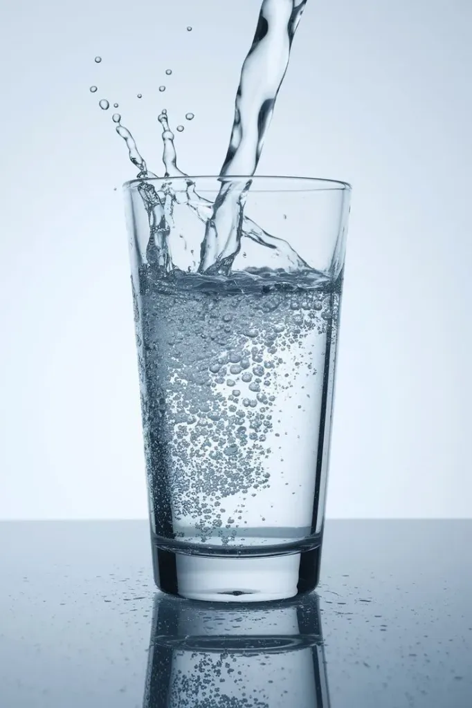 BOISSON F - Eau plate/pétillante